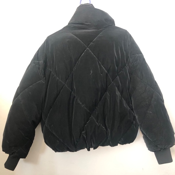 Zara Black Label- crushed velvet oversized puffer crop - Picture 4 of 6